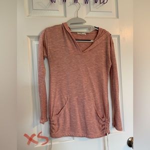 Light long sleeve top/pullover